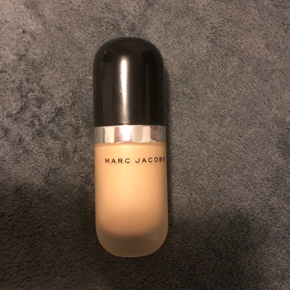Marc jacobs re(marc)able full cover foundation